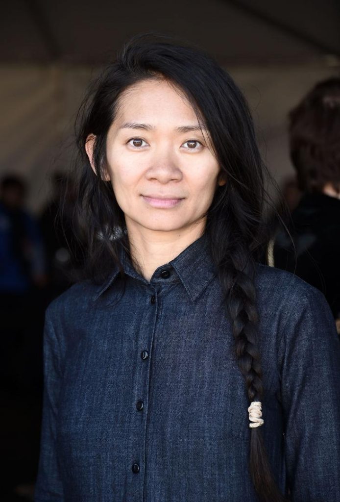 Chloé Zhao, deuxième femme réalisatrice primée au Golden Globes