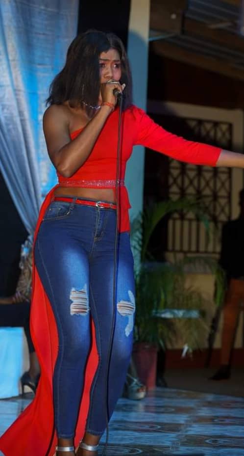 Vanessa Tanis, une voix qui s’impose dans le milieu musical haïtien