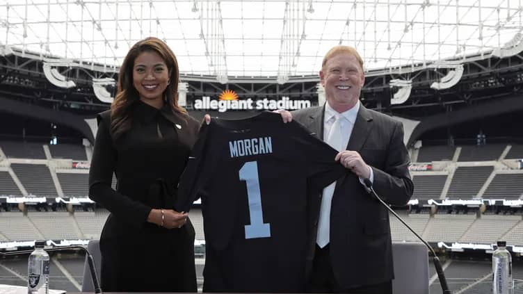 Sandra Douglass Morgan, première femme noire dirigeante d’une équipe de football américain