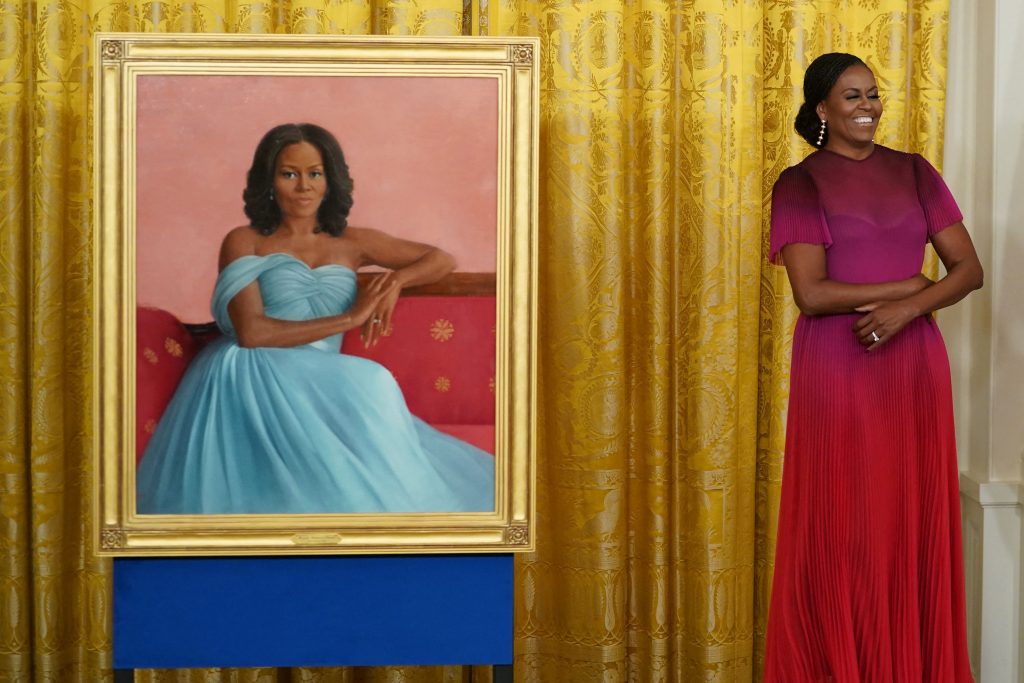 former us first lady michelle obama stands next to her news photo 1662580700