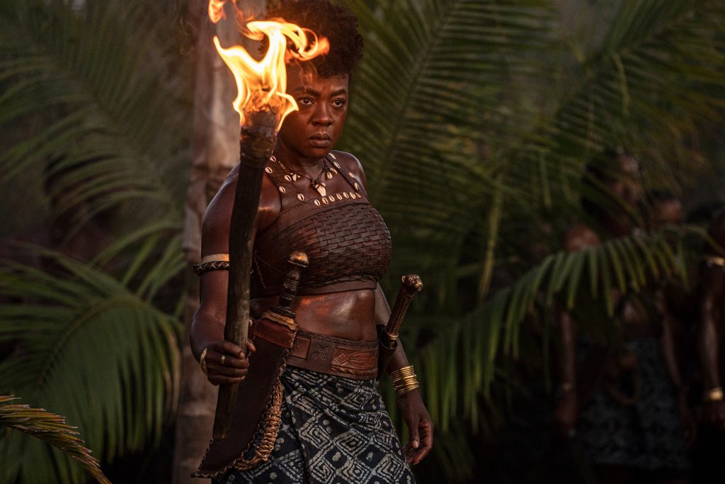 Viola Davis incarne une guerrière intrépide du Dahomey dans « The Woman King »